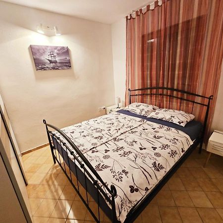Apartman Mihaela Vrsi Luaran gambar