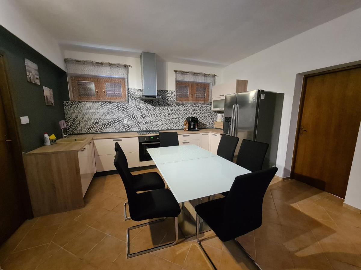Apartman Mihaela Vrsi Luaran gambar