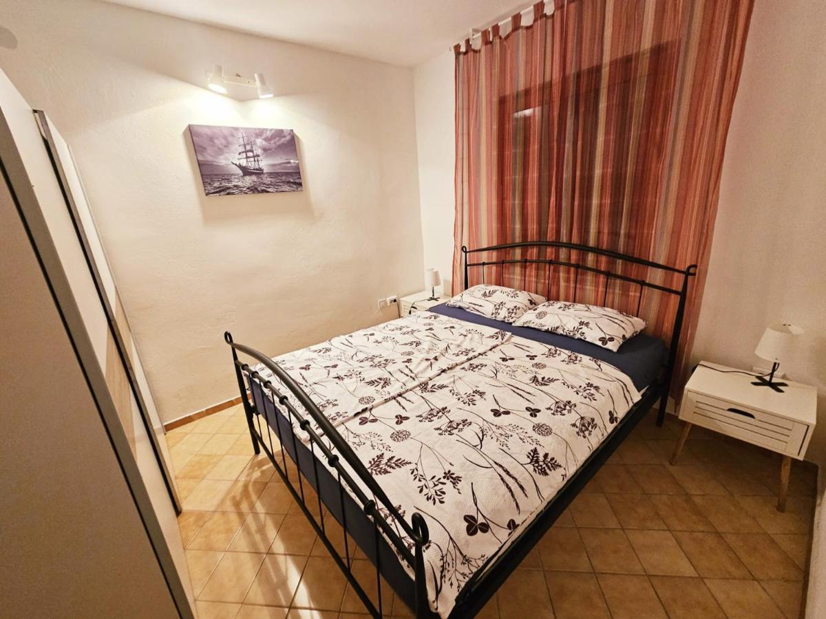 Apartman Mihaela Vrsi Luaran gambar