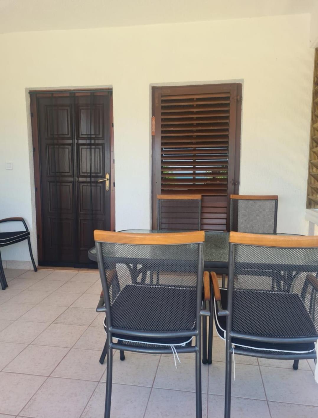 Apartman Mihaela Vrsi Luaran gambar